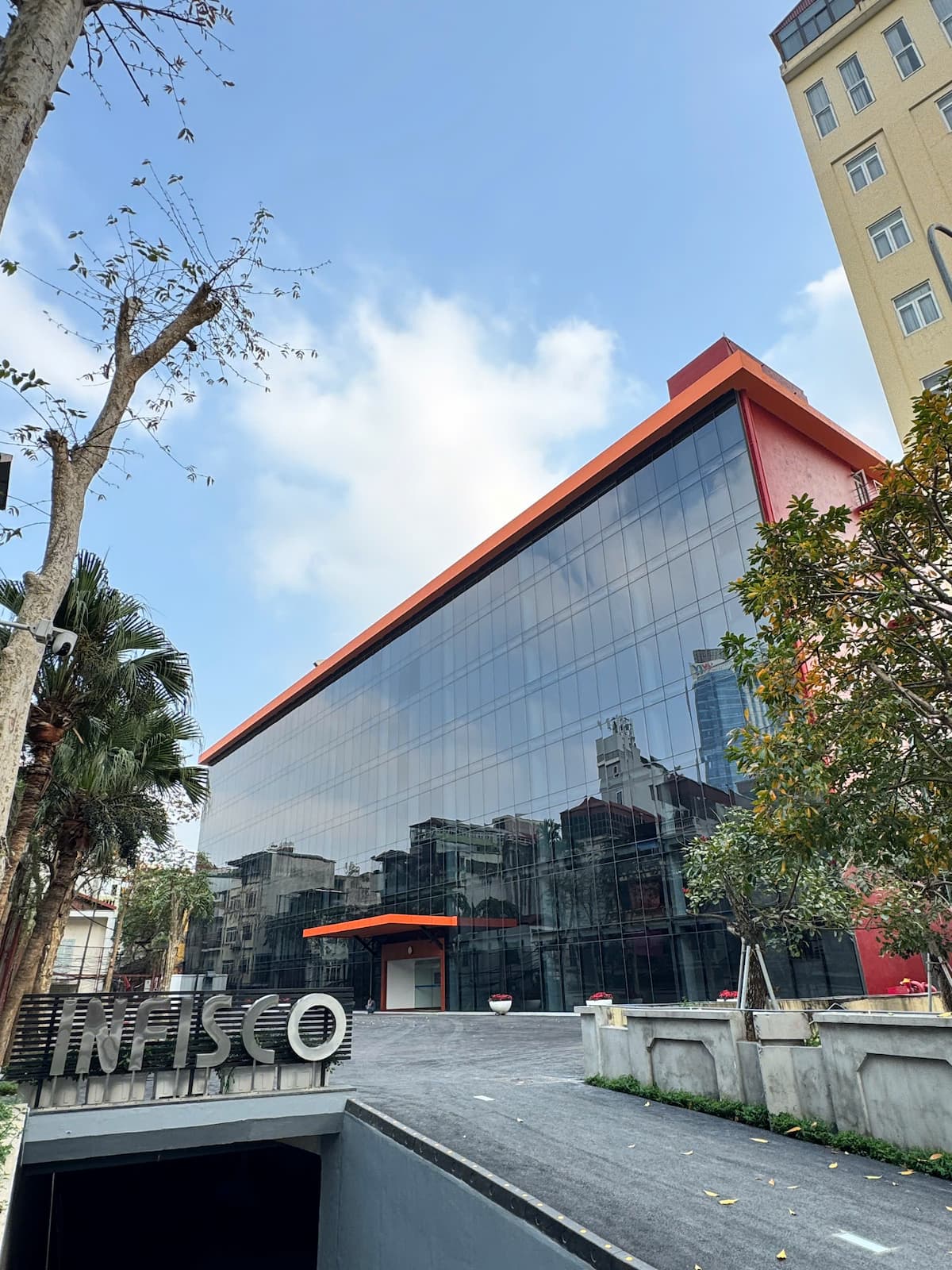 Tổng quan tòa nhà INFISCO Tower